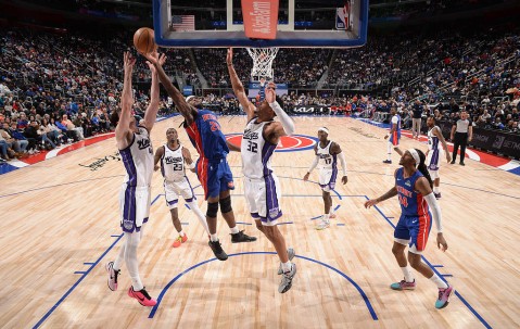 蒙克19分坎宁安29+11 国王不敌活塞5连败