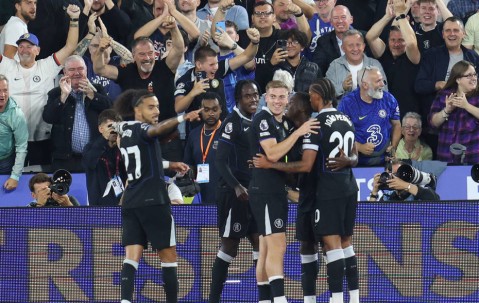 高清：英超切尔西5-1西汉姆 蓝军众将激情庆祝</title>
        
    <title>高清：英超切尔西5-1西汉姆 蓝军众将激情庆祝