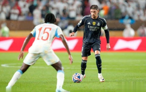 欧冠：萨尔茨堡优势尽显，布兰晋级无望？萨尔茨堡VS布兰