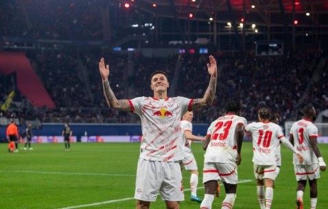 曼联又被抬价了！红魔纽卡竞购莱比锡锋霸，塞斯科值8500万欧元吗？