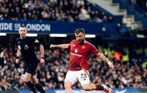 悲喜夜！维拉复仇热刺，切尔西送曼联耻辱纪录，曼城跌出欧冠区