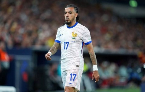 古斯托：我更专注于在切尔西的表现，保持状态才能再次入选法国队