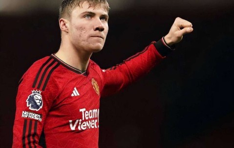 恭喜曼联，旧将重伤7个月，解锁霍伊伦专柜，4000万巨款将到账
