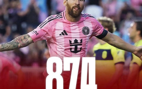 梅西领跑射手榜！数据超越C罗，射手王之争再度升温