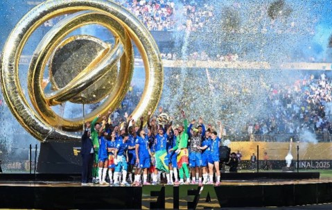 切尔西夺得世俱杯冠军、分得1.14亿美元，恩里克拒认失败