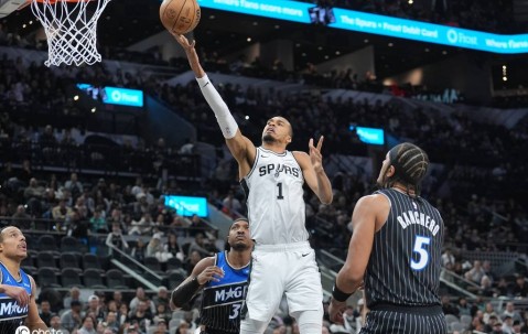 文班亚马25分班凯罗19+10 马刺胜魔术