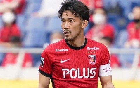 世俱杯决战时刻：国米对阵浦和，激烈碰撞！