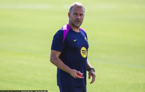 守门员传奇再现：Joan Garcia巴塞罗那首秀完美表现