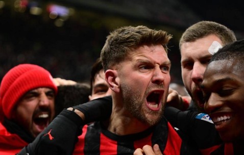 阿莱格里神换人！意甲夺冠热门诞生：20轮不败，前2只差3分