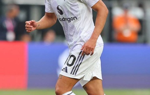 安东尼与曼联新援的私人聚会：离队传闻中的关键一幕