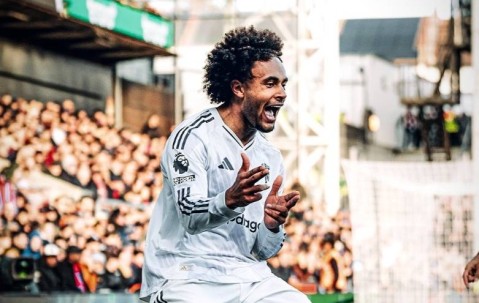 1个进球就敢要5000万欧元？曝罗马求购齐尔克泽，曼联狮子大开口