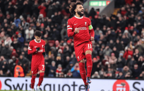 欧冠 那不勒斯VS法兰克福比分预测：意甲豪强能否主场称雄？