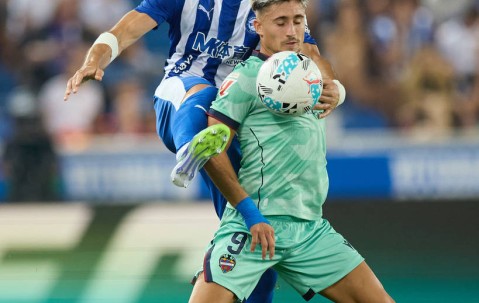 西甲彩经：莱万特终结连败，瓦伦西亚力争首胜