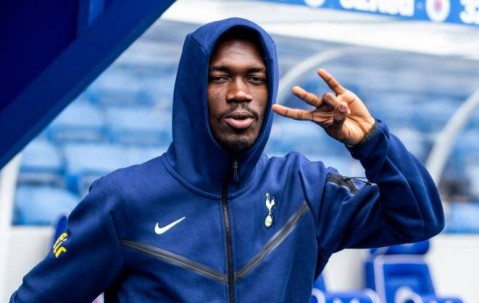 穆里尼奥的点名，28岁中场全能！意甲豪门受阻，费内巴切近在咫尺