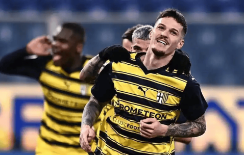 意甲焦点战：国际米兰客场破局 帕尔马主场难挡蓝黑锋芒