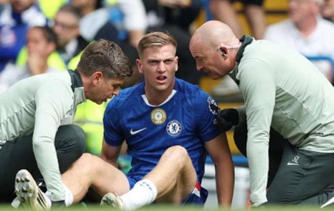 切尔西德尔普伤缺3个月，欧冠首战缺阵，吉乌重回补锋线