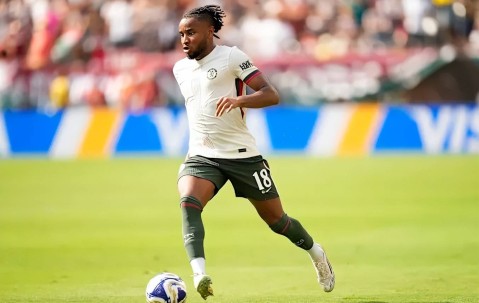 切尔西降价兜售恩昆库，为引进西蒙斯铺路，英超德甲多队有意求购