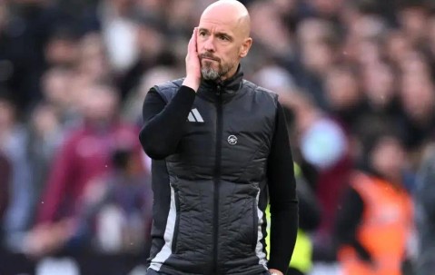 换帅如换刀！9人药厂擒法鹰拿新赛季德甲首胜滕哈赫下课真不冤