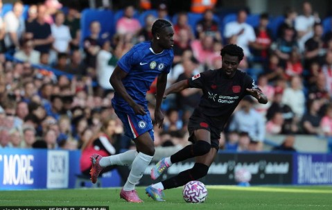 切尔西青训新星泰瑞克·乔治转会告吹，转会市场上的最后一刻反转