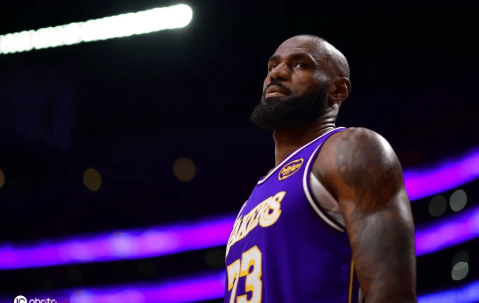 詹姆斯生涯最大危机来了 这次湖人是想逼走他吗？