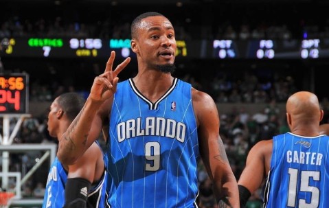 前NBA神射刘易斯 被任命为马刺球员发展教练