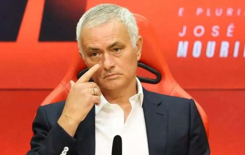 3次欧冠恩怨！穆里尼奥重返斯坦福桥，切尔西球迷集体破防了