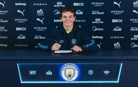 官方：曼城签18岁天才中场尼潘 转会费1500万欧合同5年