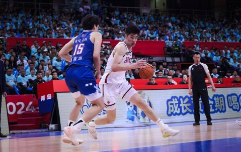 正式登陆欧洲赛场，余嘉豪加盟西甲球队，浙江稠州金租男篮发布公告支持