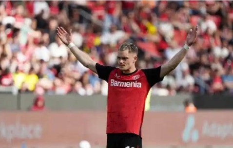 转会市场震撼！维尔茨加盟利物浦，挑战金球奖荣誉