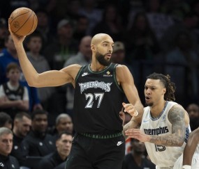 杰克逊28+12戈贝尔16+16 灰熊险胜森林狼