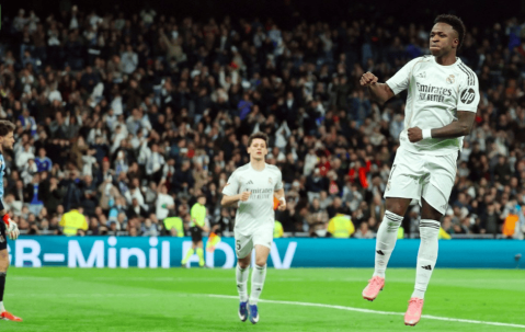 豪门悲喜夜：皇马4-1登顶 利物浦3-0晋级 国米3-2绝杀尤文13轮12胜