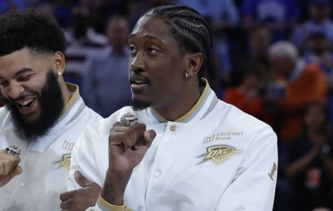 二当家回归！Shams：雷霆队杰威明日复出赛季首秀