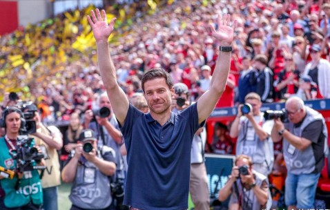 皇马迎来新篇章：少帅阿隆索正式接任，欧冠冠军主帅安切洛蒂离开