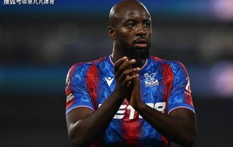 一日意甲动向：米兰开高价买新射手，国米转会窗截止日有压哨操作