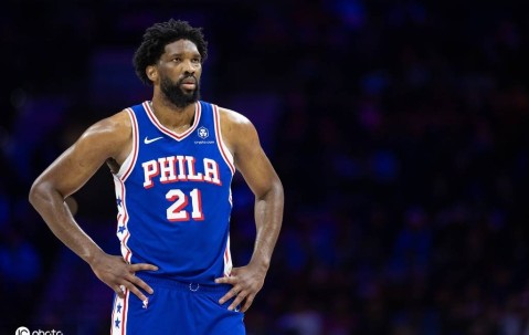 前法国男篮主帅:归化是恩比德先提的 很庆幸他没来