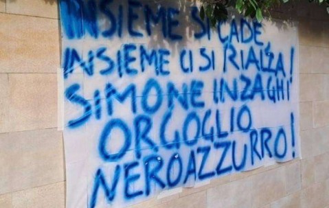 企图说服父母提升信心：国米球迷为留小因执教真是拼了