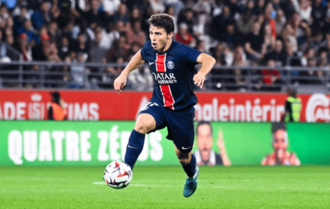 困于铁桶阵！内维斯直言巴黎死穴，决战拜仁前遇攻防难题