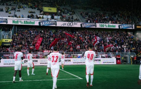 意甲科莫vs萨索洛！德甲门兴vs莱比锡！法甲西甲！