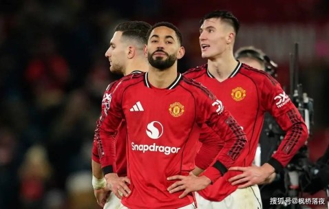 7650万先生9场0球！曼联亿元锋线集体哑火，靠替补奇兵遮羞