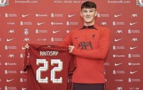 斯洛特1句话贬低拉姆塞？惨淡战绩下的残酷坦诚，他的帅位真要崩？