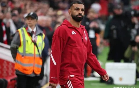 2-0！萨拉赫1助送利物浦升至第6！全场欢呼他还会走吗？