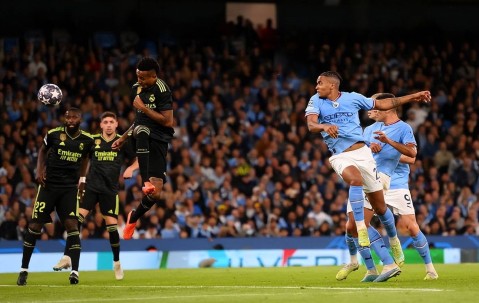 皇马近十年四大惨败，巴萨多次送大败，欧冠半决赛惨负曼城