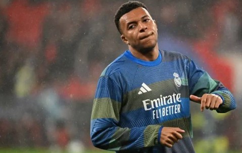 银河战舰的孤胆英雄：36球救不了皇马，姆巴佩的呐喊为何如此刺耳？