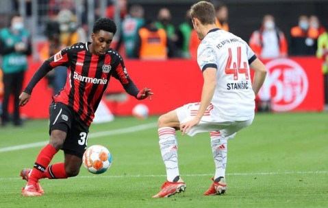 德国杯焦点对决：多特蒙德主场迎战勒沃库森，德甲双雄巅峰碰撞