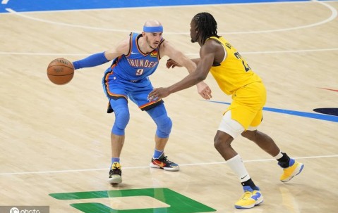 雷霆两替补三分球合计16中9 五位先发合计17中4