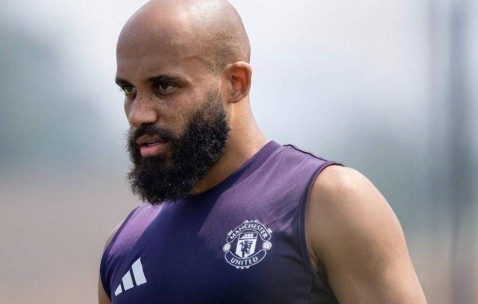 截胡不断！纽卡10心仪目标被利物浦曼城抢走，钱白烧？