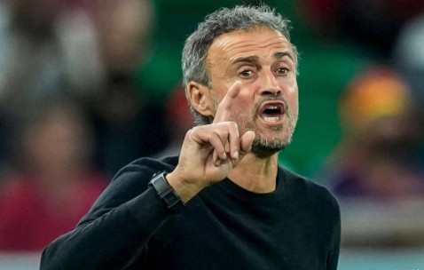 法甲榜首风云突变！大巴黎1-3惊天爆冷遭雷恩逆袭，登贝莱破门难挽败局