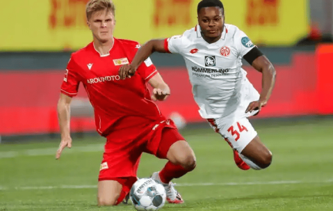 德甲对决：柏林联合残阵死守主场，多特蒙德客场冲冠破局