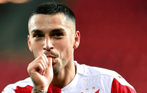 从意甲到中甲， 斯坦丘做出惊人决定， 球迷：这波操作看不懂！