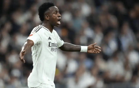 仅排金球奖第16！维尼修斯断崖式下滑，网友：以后还是低调点吧